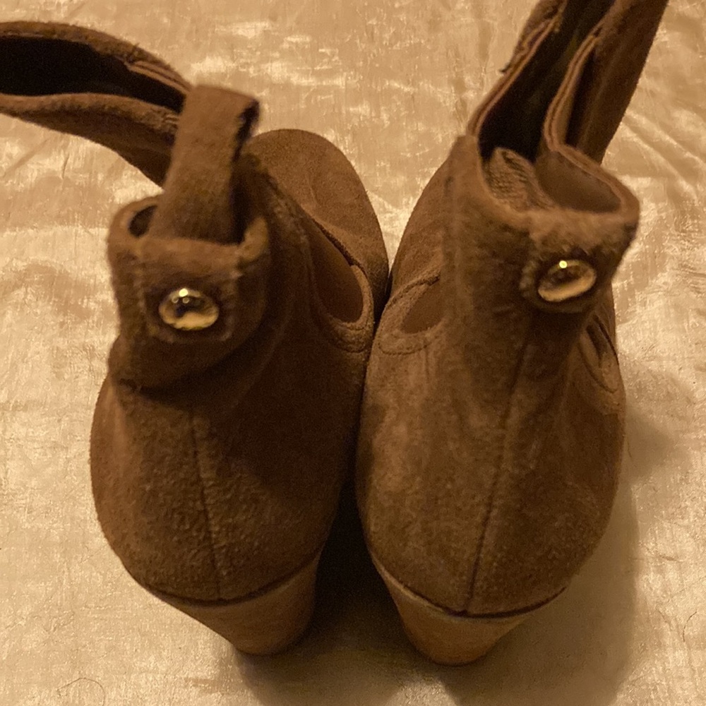 Michael Kors Thea Tan Suede Wedge Booties - Picture 4 of 6